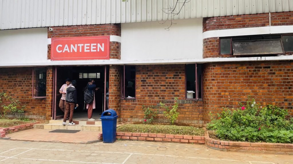 Shrishti Matriculation School Cafeteria